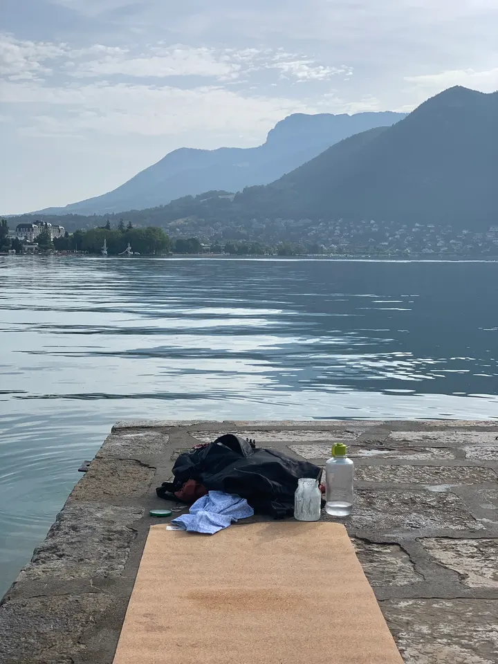 Tom Costerg: Yoga & Soins — yoga-studio au Clos Saint-Michel, Annecy — 3