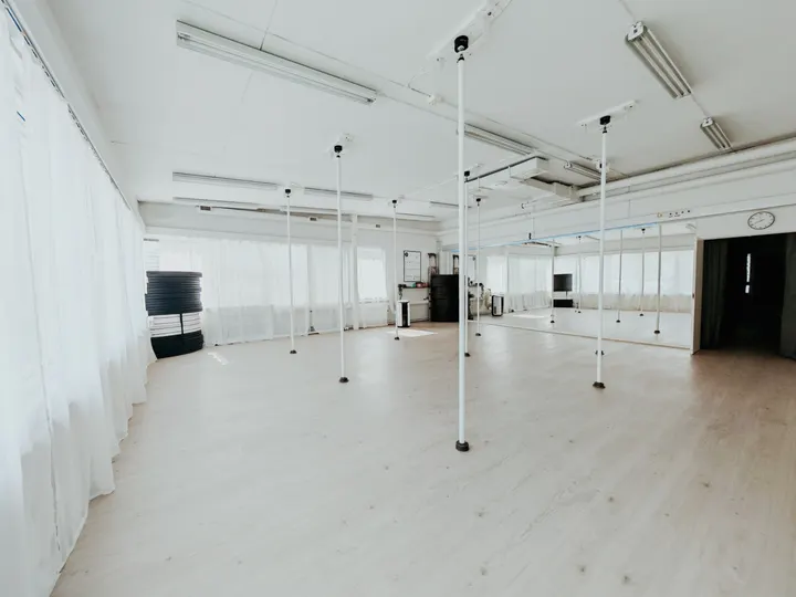 Tanssistudio Feenix — tanssi-studio – Siihtala, Joensuu — 2