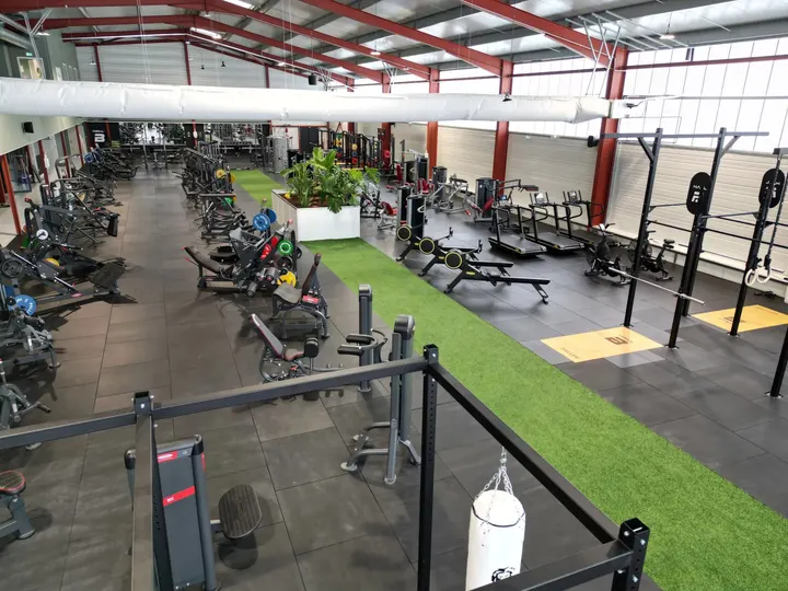 Hall B — Salle de fitness à Saint-Dionisy