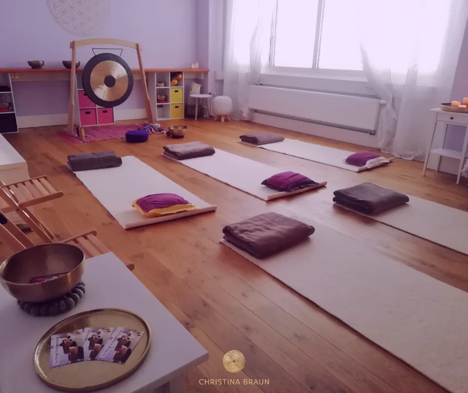 Klangwelt Christina Braun - Klangmassage, Achtsamkeit und Selbstfürsorge — meditation-studio in Lechhausen-Ost, Augsburg — 2
