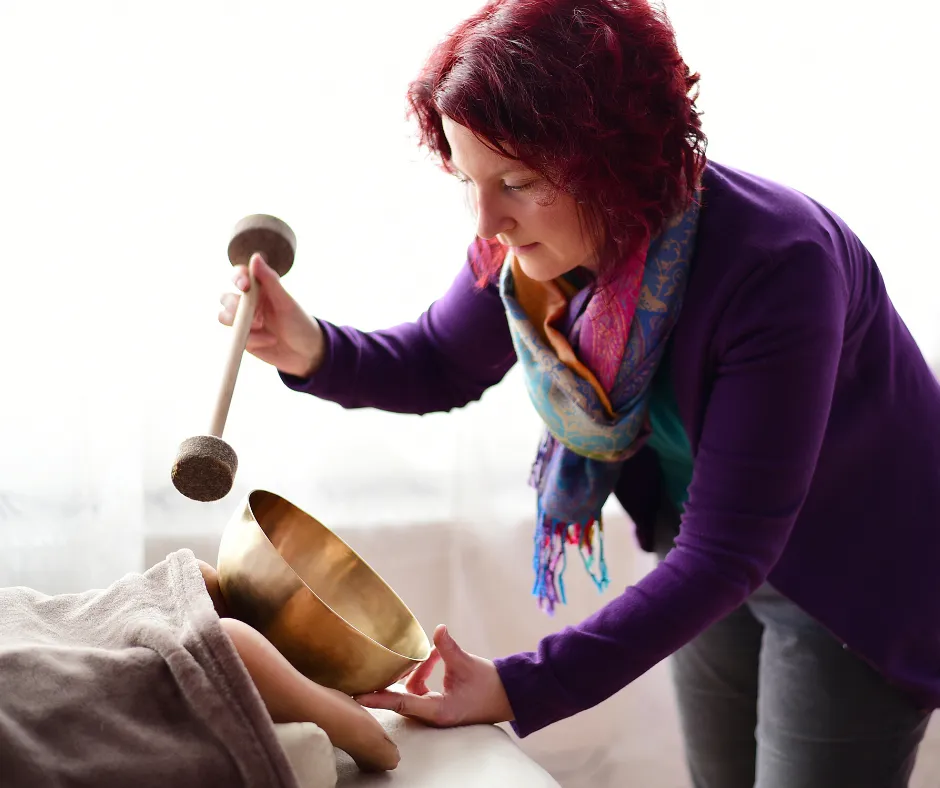 Klangwelt Christina Braun - Klangmassage, Achtsamkeit und Selbstfürsorge — meditation-studio in Augsburg — 5