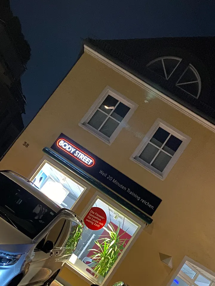 Bodystreet Unterschleißheim — ems-training-studio in Lohhof, Unterschleissheim — 2