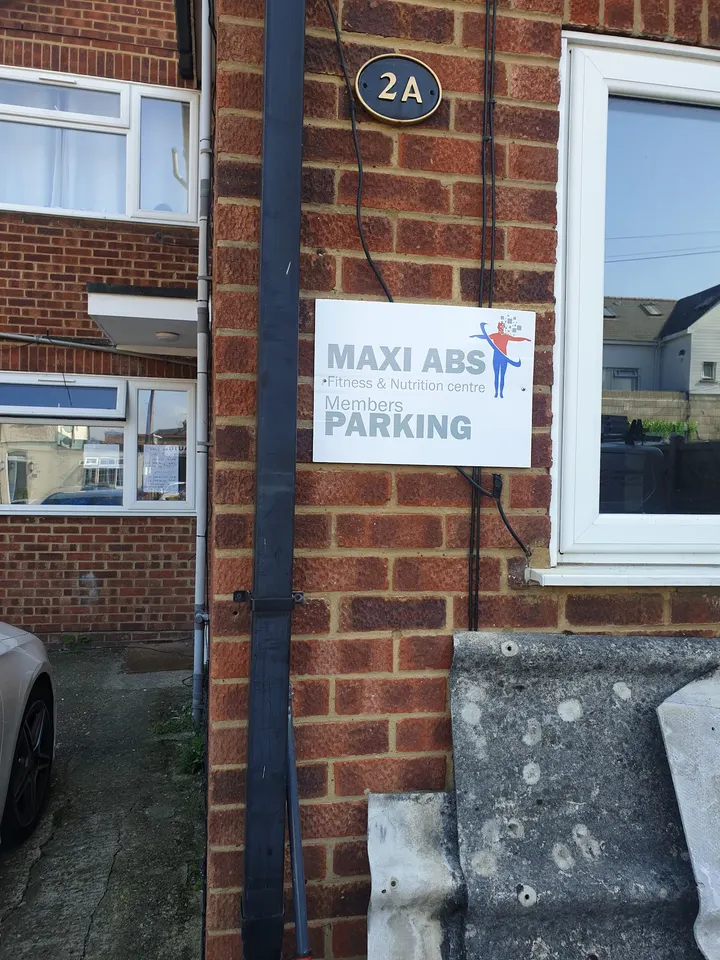 MAXI ABS Fitness and nutrition centre — fitness studio in Limbury, Luton — 3