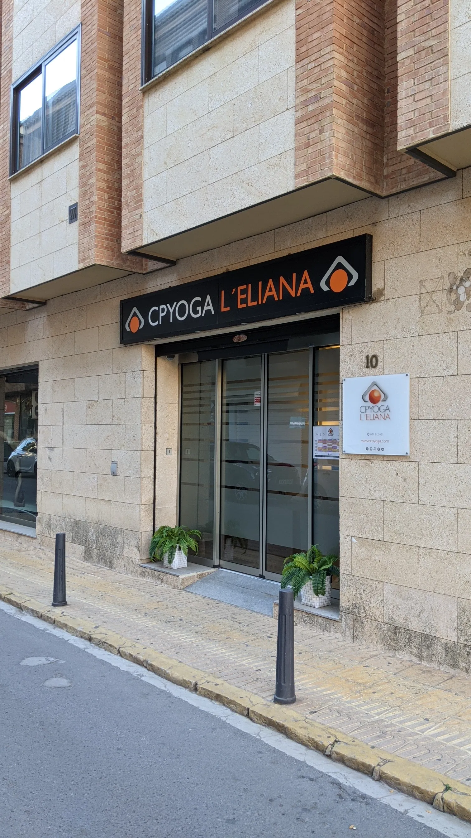 Cpyoga Leliana — yoga-studio en Urbanització Torre del Virrei, l'Eliana — 3