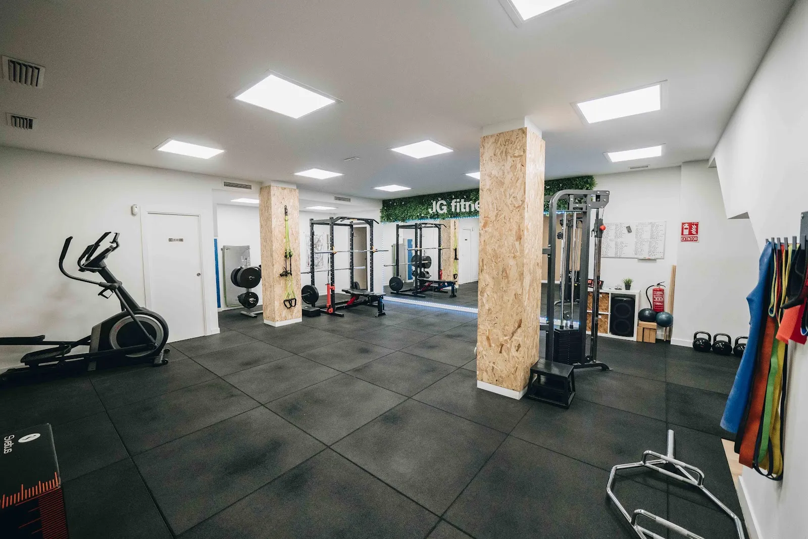 JG fitness Chamartín | Entrenador personal & Electroestimulación | Barrio Chamartín — electroestimulación-studio en Chamartín, Madrid — 2