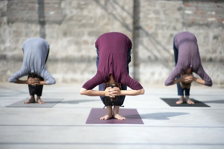 Yogasamyam — Yoga in Waldstadt Waldlage, Karlsruhe