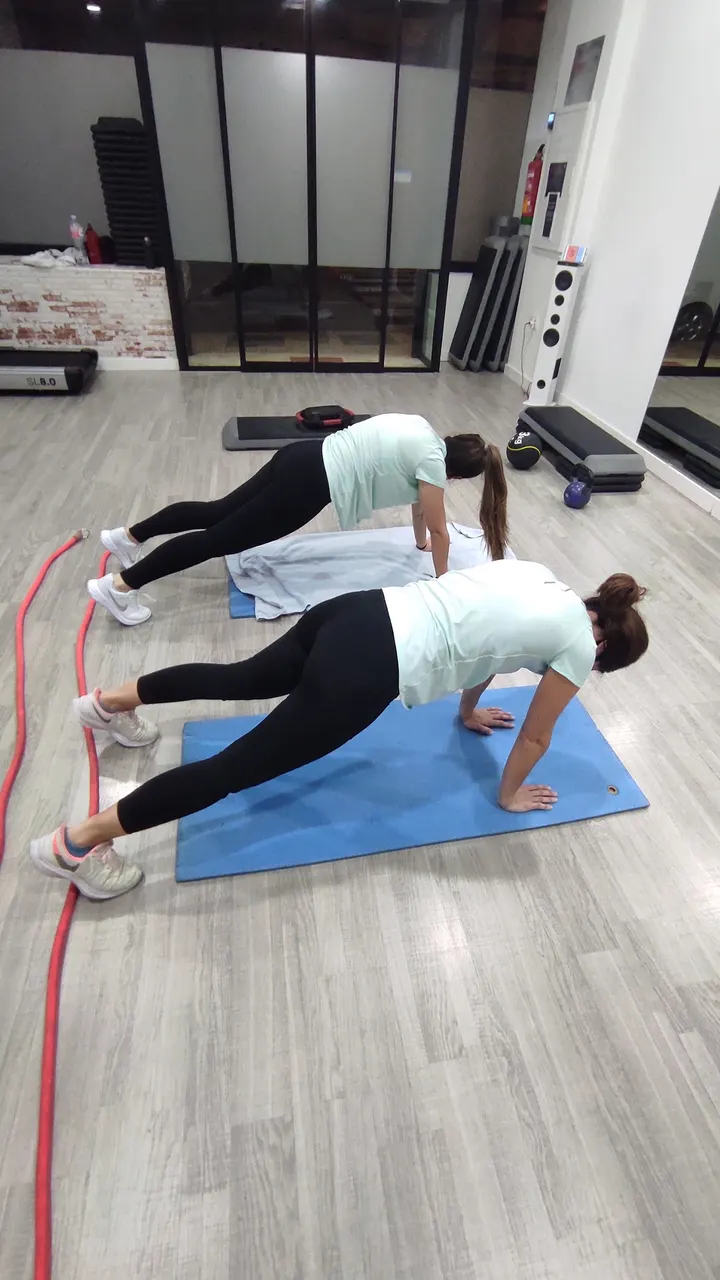 UrbanFit — estudio de fitness-studio en Reyes Huertas, Cáceres — 3