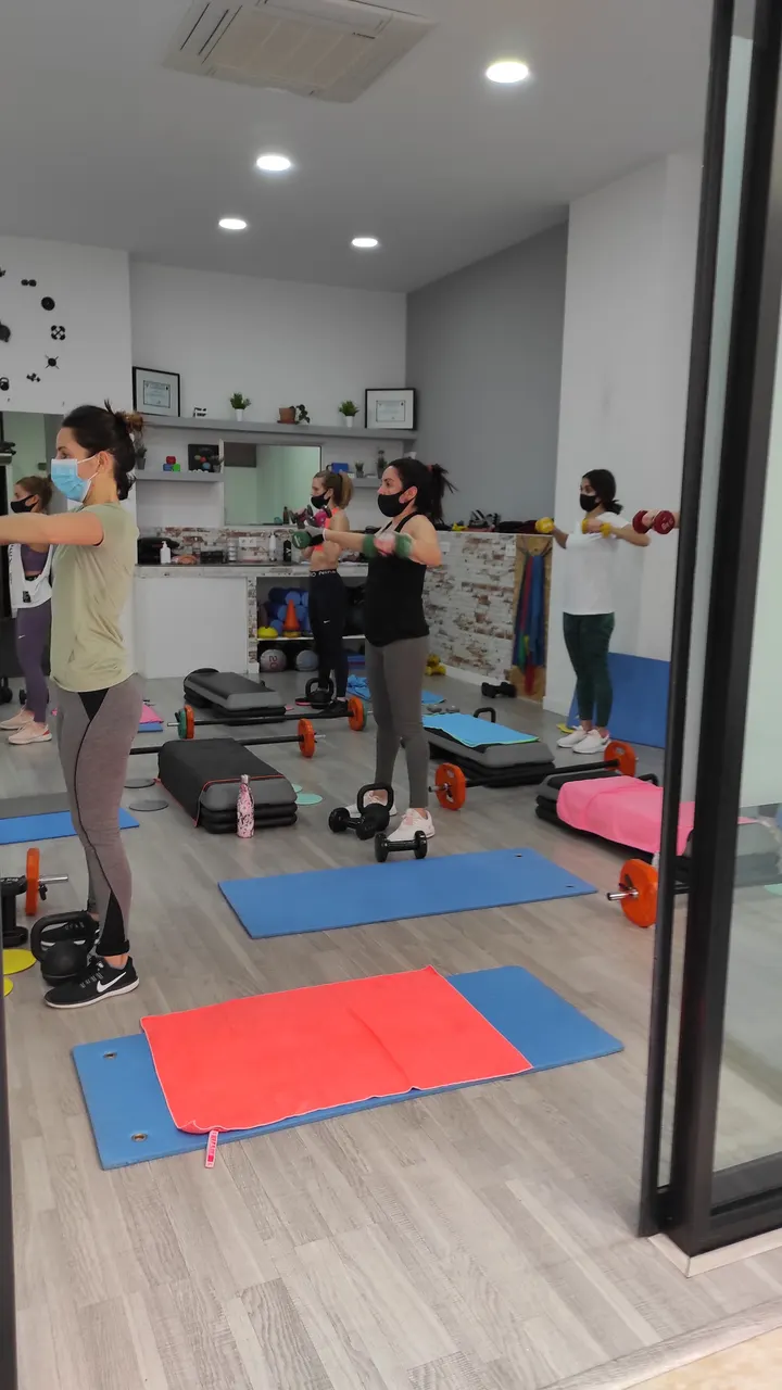 UrbanFit — Entrenamiento personal en Reyes Huertas, Cáceres