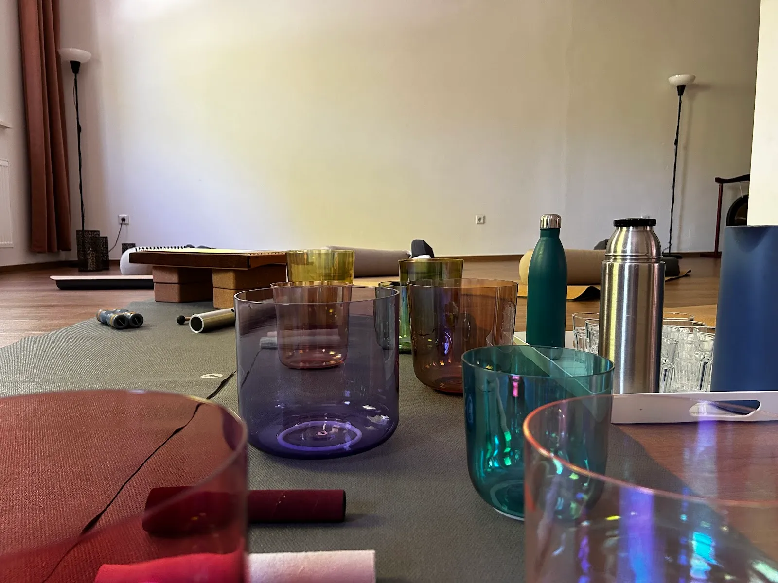 Sound into Silence — yoga-studio in Barmbek-Süd, Hamburg — 2