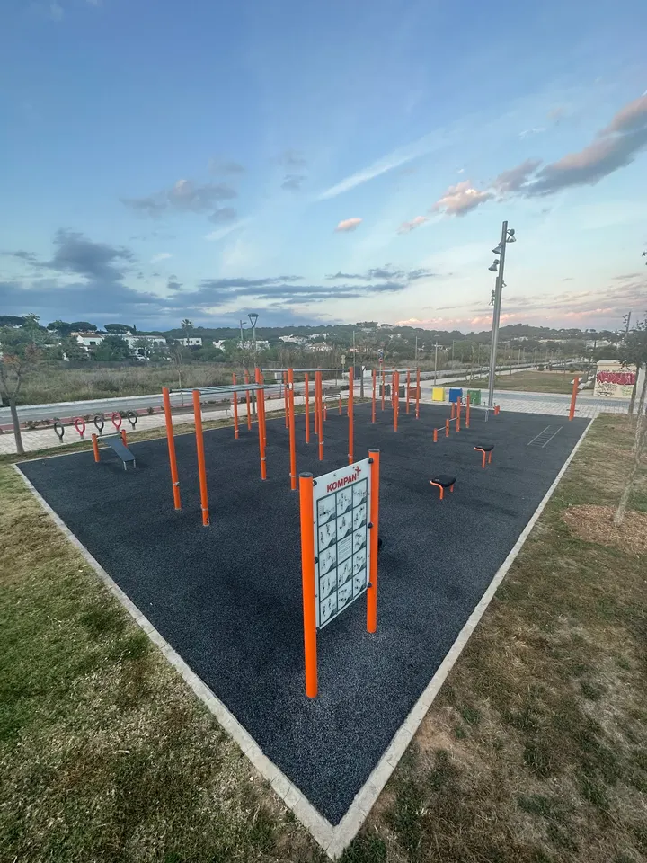 Calistenia parque — calisthenics-studio en Castell d'Aro — 2