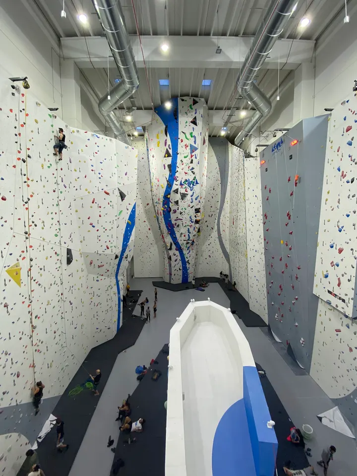 Level 24 — arrampicata-studio a Casalecchio di Reno — 2
