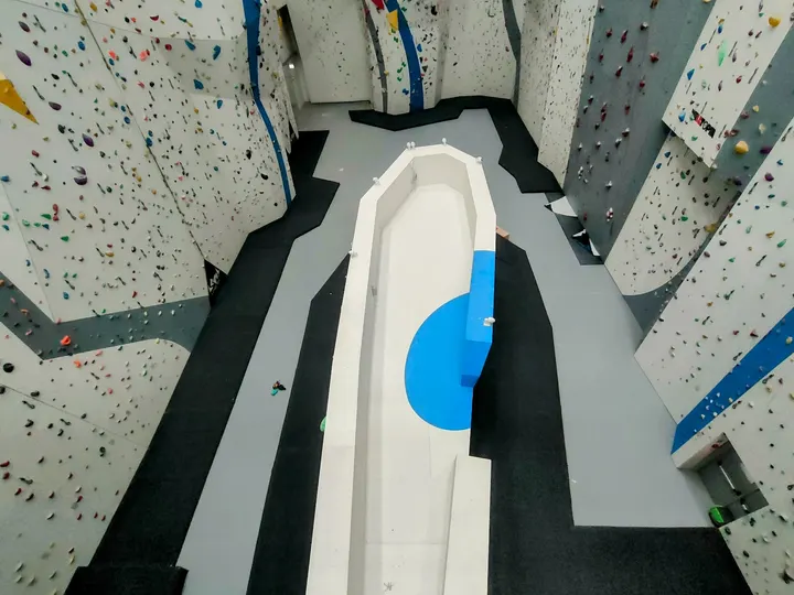 Level 24 — arrampicata-studio a Casalecchio di Reno — 4