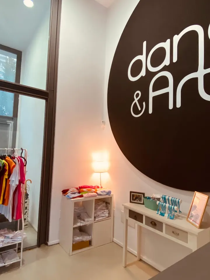 Escuela de Danza DANCE&ART — baile-studio en Santander — 5