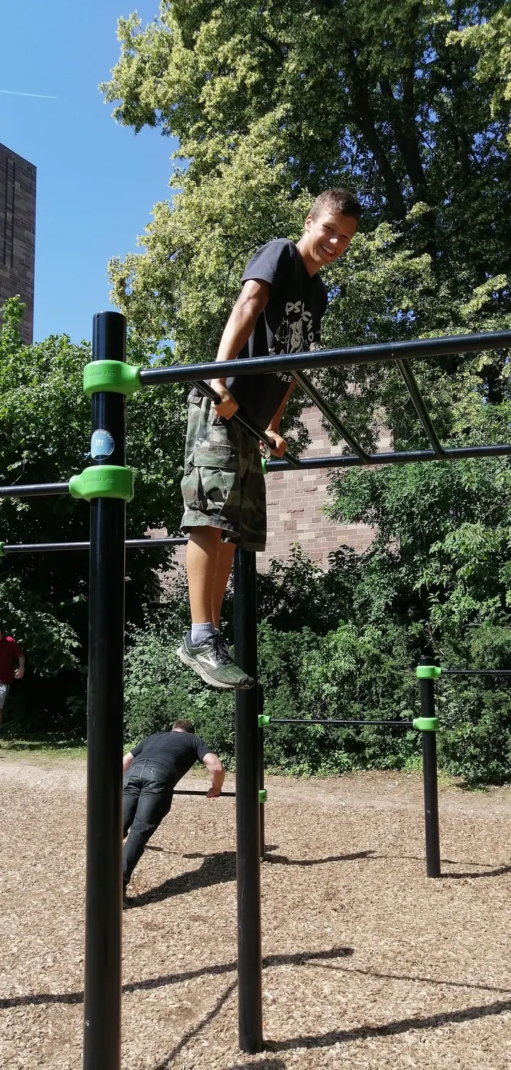 Calisthenics-Park Zuffenhausen — calisthenics-studio in Rot, Stuttgart — 3