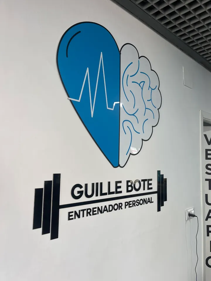 Guille Bote Entrenador Personal Grupos reducidos — entrenamiento personal-studio en Badajoz — 3