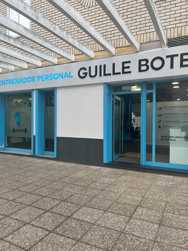 Guille Bote Entrenador Personal - Grupos reducidos en Badajoz — Entrenamiento personal en La Paz, Badajoz