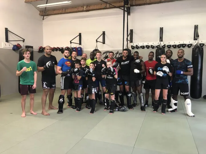 Petres Gym — Kickboksen in Risdam, Zwaag