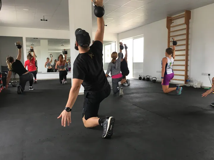 European Personal Training Institute - Estepona — entrenamiento personal-studio en Estepona — 4