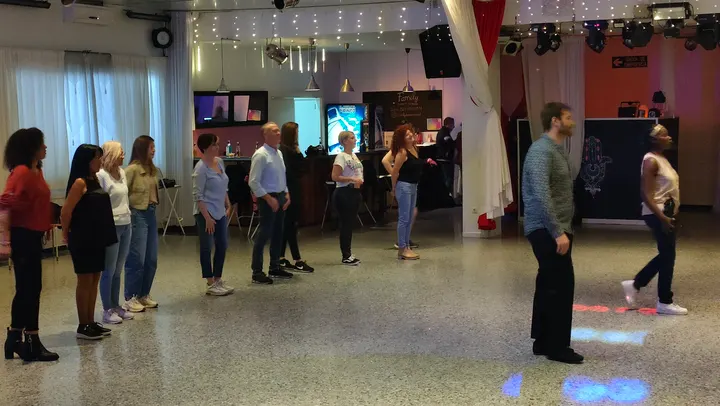 Family Dance School — Baile en Can Palet, Terrassa