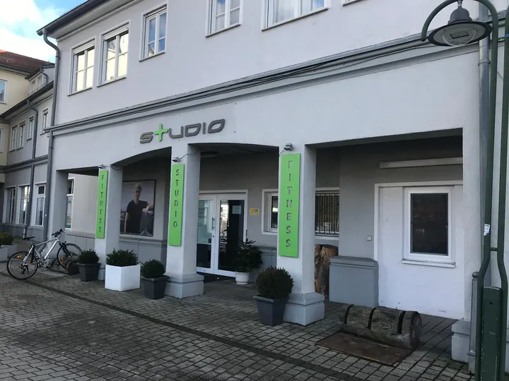 StudioPlus Gesundheitszentrum — fitnessstudio in Plieningen, Stuttgart — 2