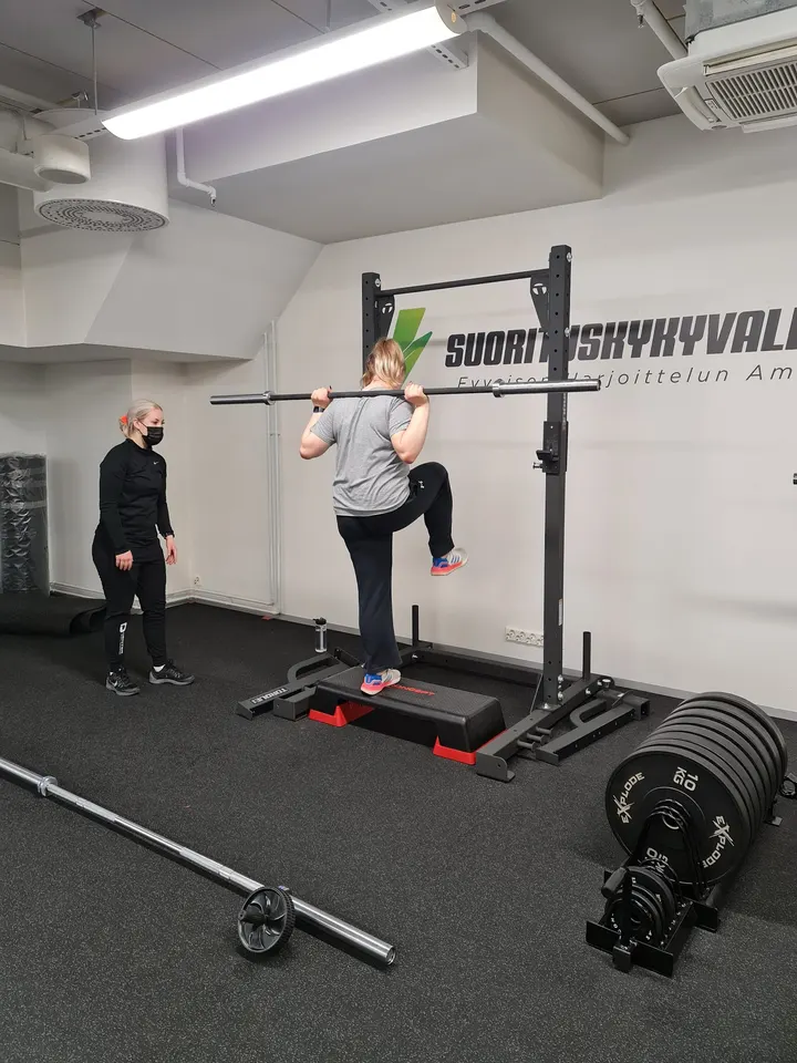 Voima & Vire — Wellness – Asemantausta, Lahti