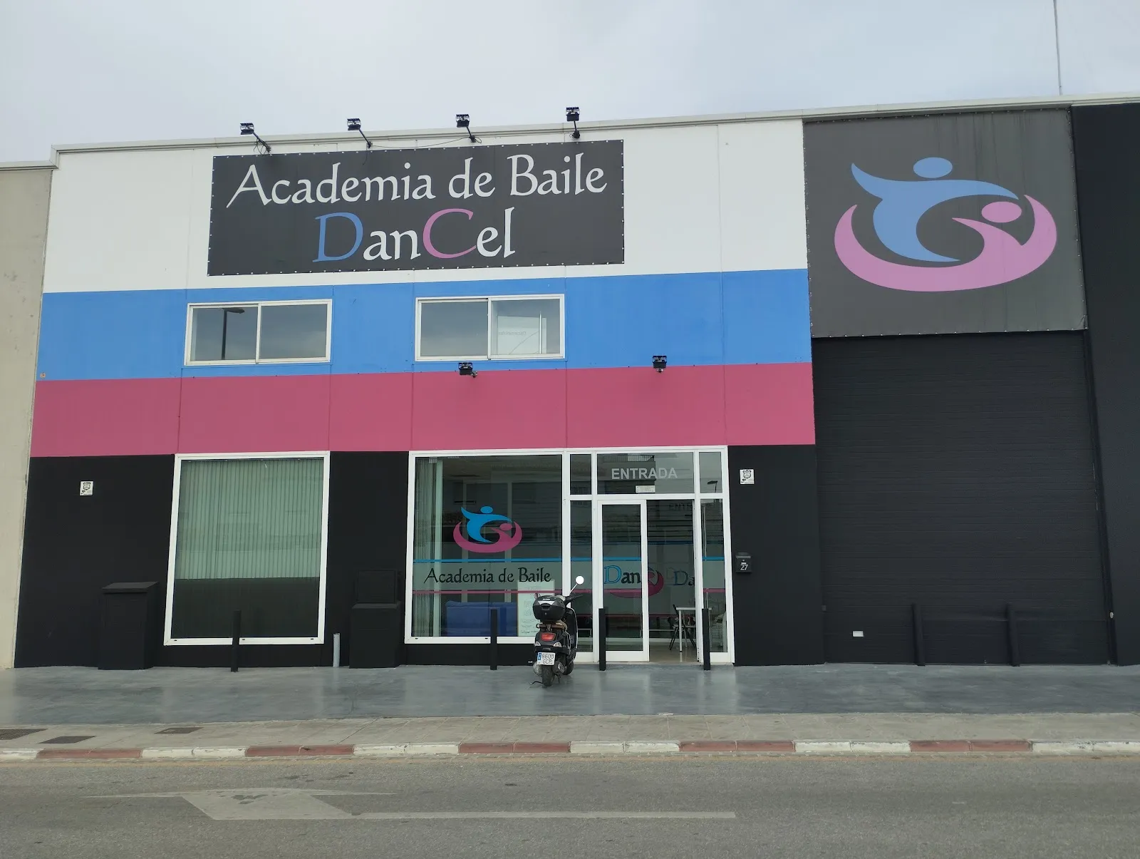 Academia de baile DanCel — baile-studio en Santa Juliana, Armilla — 2