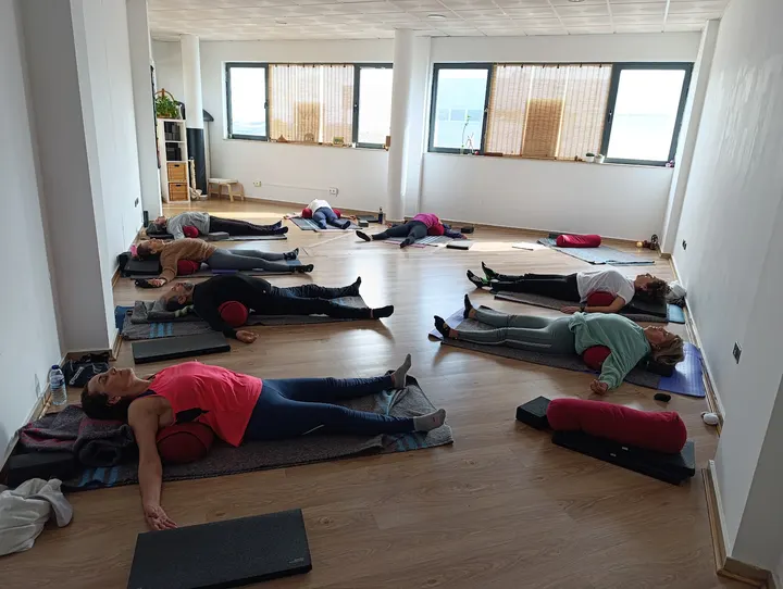 SHIVASHAKTI YOGA.PILATES & MOVIMIENTO CONSCIENTE.JEREZ — yoga-studio en Los Albarizones, Jerez de la Frontera — 2