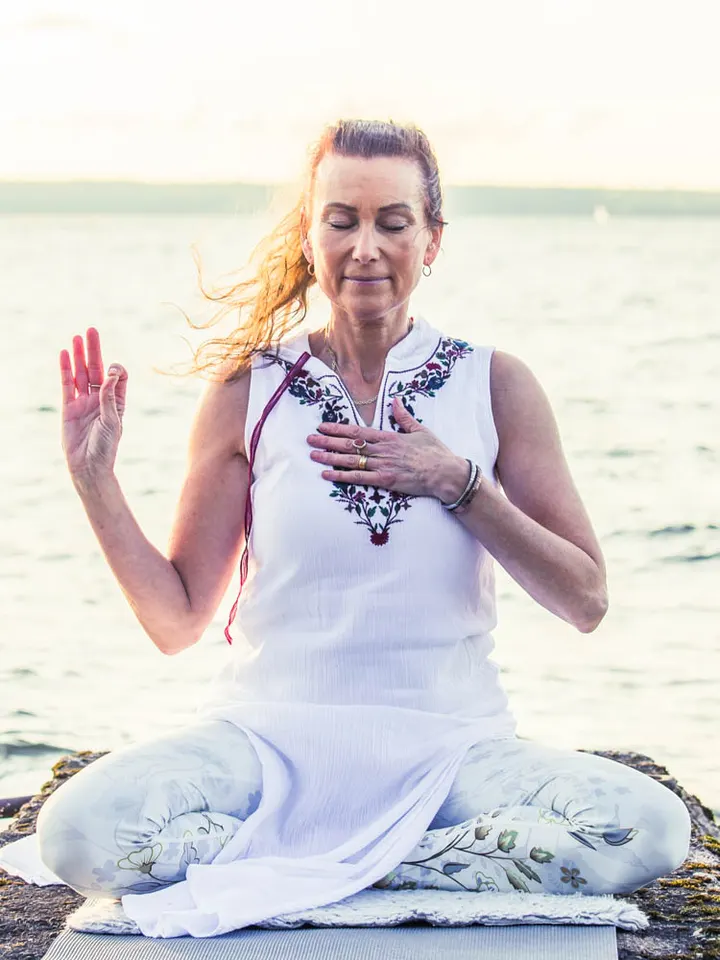 Sat Nam Atma — Yoga i Vänersborg