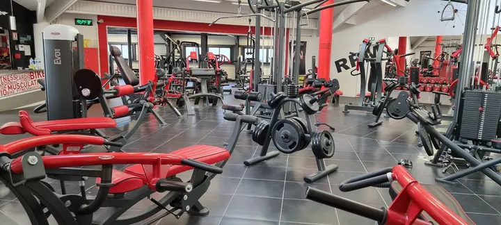 Body Fitness 33 — salle de fitness-studio à Saint-André-de-Cubzac, Bordeaux — 3