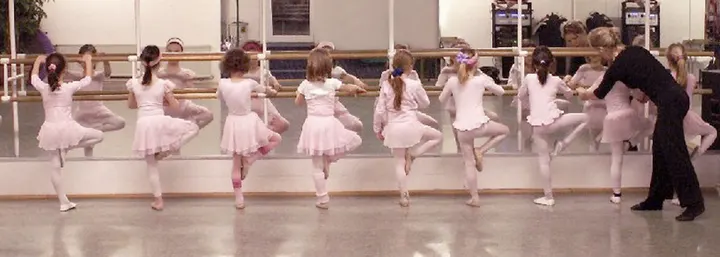 Ballettschule Corona — Tanz in Neubrück, Köln
