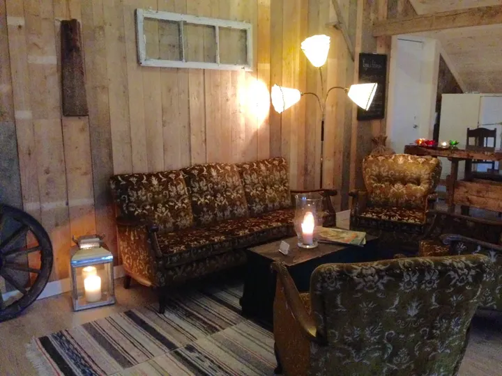 Moonsol Yoga Rebeka Holmes-Farmen — yoga-studio i Tønsberg — 5