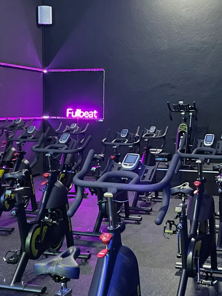 Ginásio Fullbeat — Personal training em Alcabideche