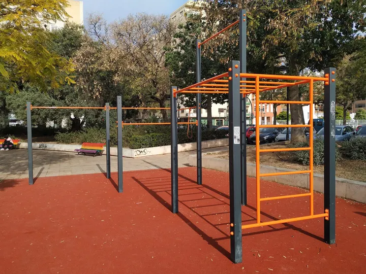 Zona fitness y calistenia Morvedre — estudio de fitness-studio en Valencia — 3