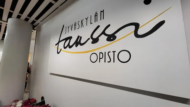 Jyväskylän Tanssiopisto — tanssi-studio – 1. kaupunginosa, Jyväskylä — 2