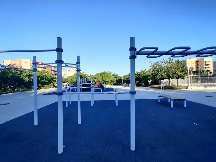 Parque de Calistenia de la Vía Parque — CrossFit en Villafranquesa, Alicante