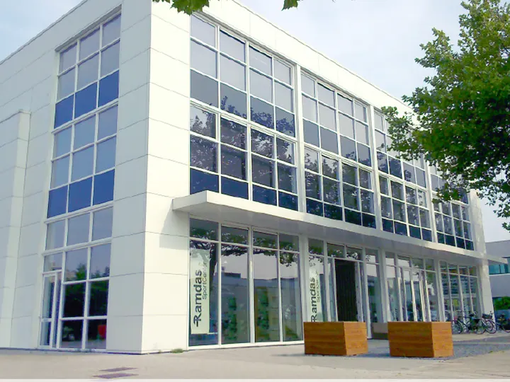 Ramdas Sportcenter — Boksen in Bos- en Gasthuizen, Leiden