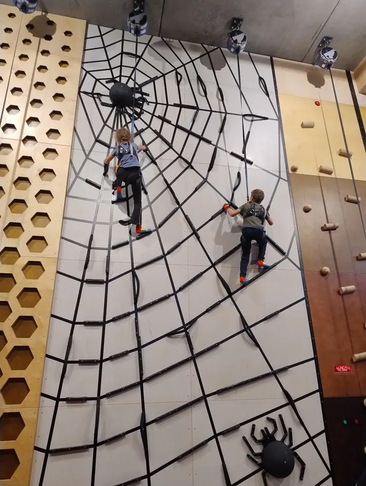 Klettermax.Berlin — Klettern in Hellersdorf, Berlin