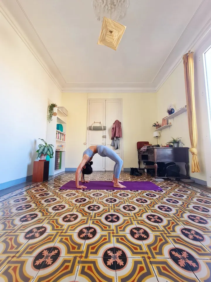 Acroyoga y Yoga Barcelona — yoga-studio en Barcelona — 5