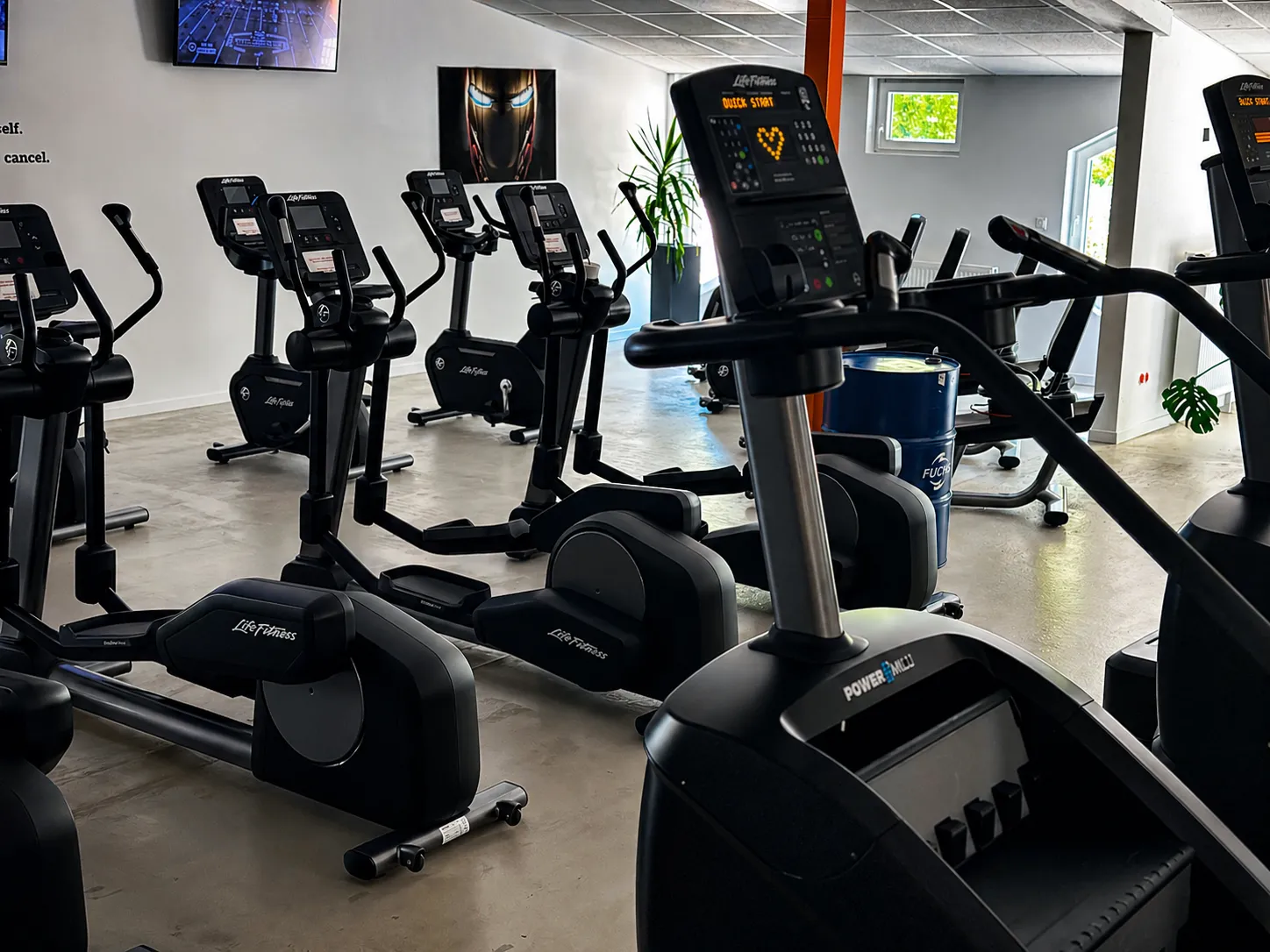 Health-Athletics Sports — styrketräning-studio i Mannheim — 3