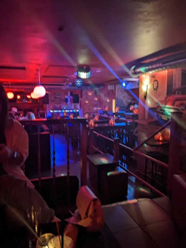 Bachata mit Arwin & Svenja @Mojitos Bar — tanz-studio in Neustadt/Süd, Köln — 2