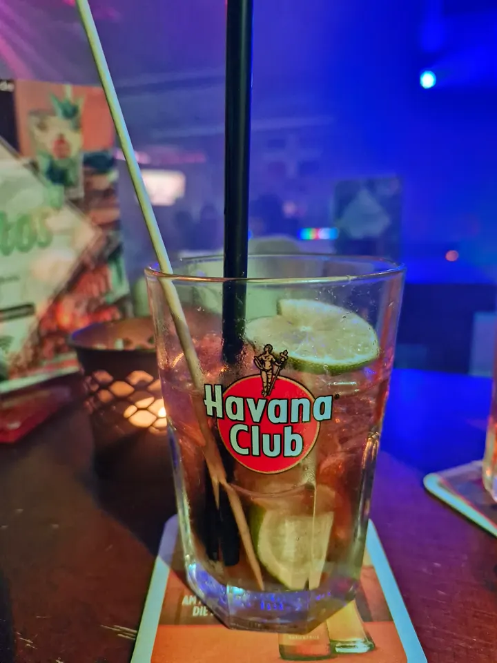 Bachata mit Arwin & Svenja @Mojitos Bar — tanz-studio in Neustadt/Süd, Köln — 3