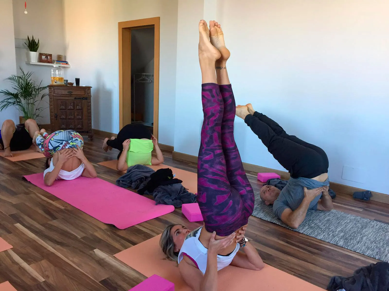 Mãe Yoga — yoga-studio i Calypo Fado — 3