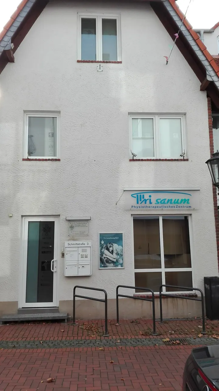 Trisanum Highcare Fitnessstudio — PT-Studio in Hardtberg, Bonn