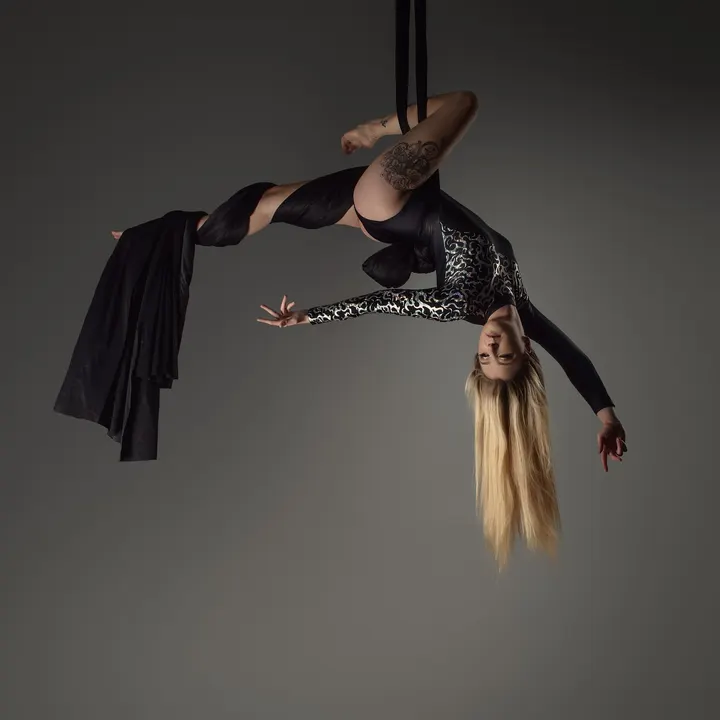 Unique Pole & Aerial Fitness Allerton — aerial-studio in Buttershaw, Bradford — 2