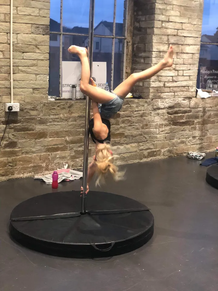 Unique Pole & Aerial Fitness Allerton — aerial-studio in Bradford — 3