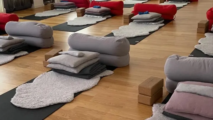 CalmaVita Yoga Järfälla — yoga-studio i Järfälla, Järfälla