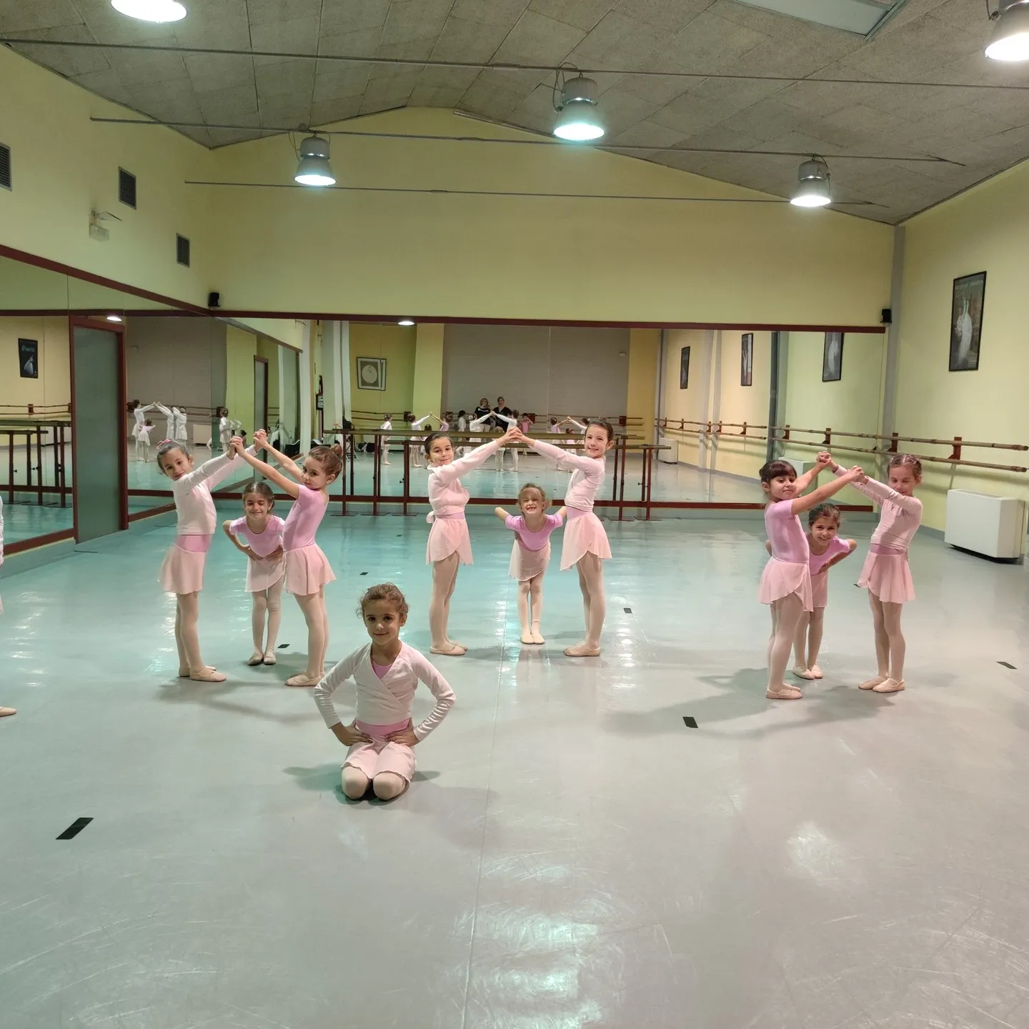 ARANTXA ARGUELLES MARCO — baile-studio en Casablanca, Zaragoza — 2