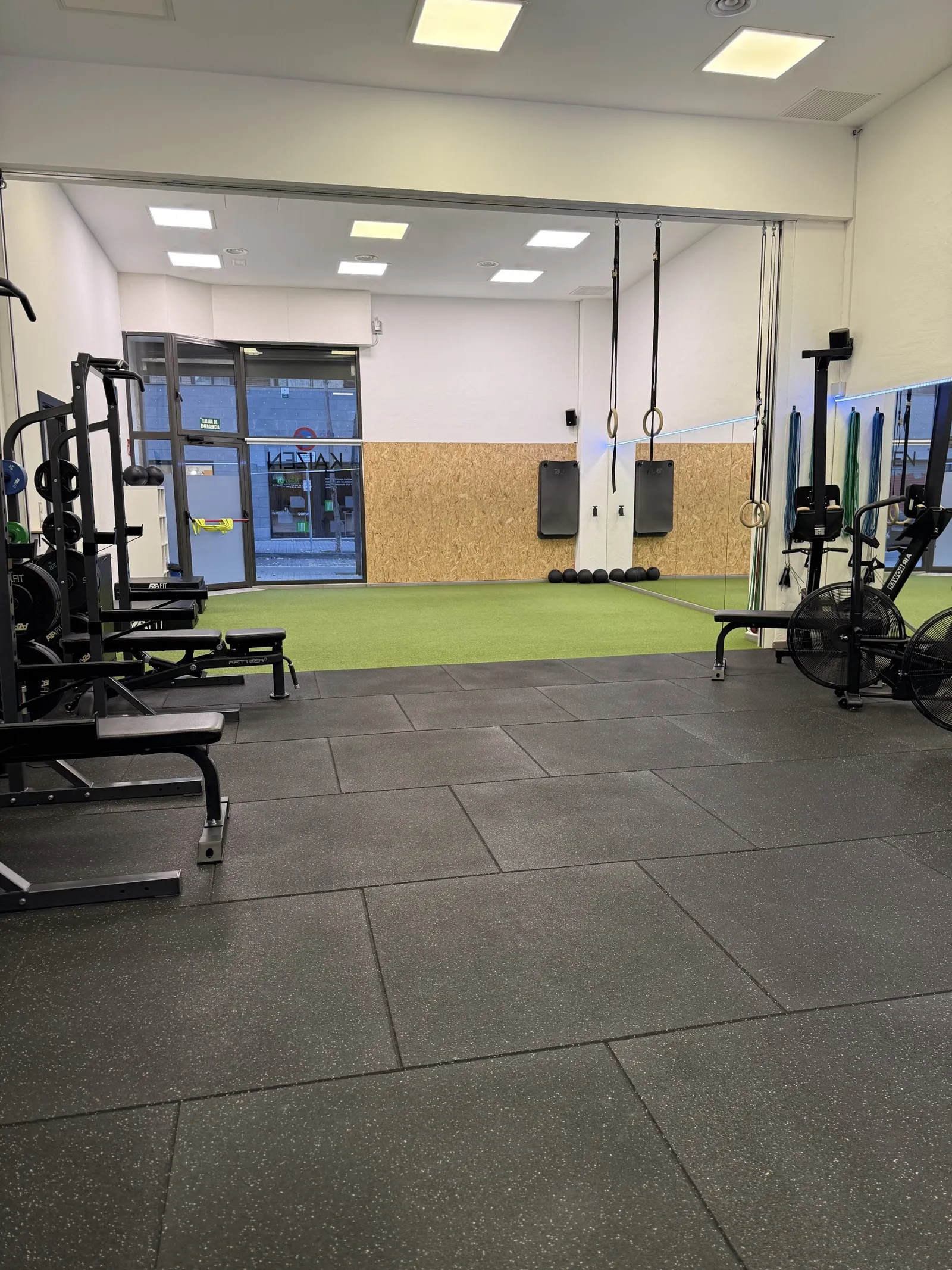 KAIZEN Fitness Studio — träningsstudio-studio i Sabadell — bild 4