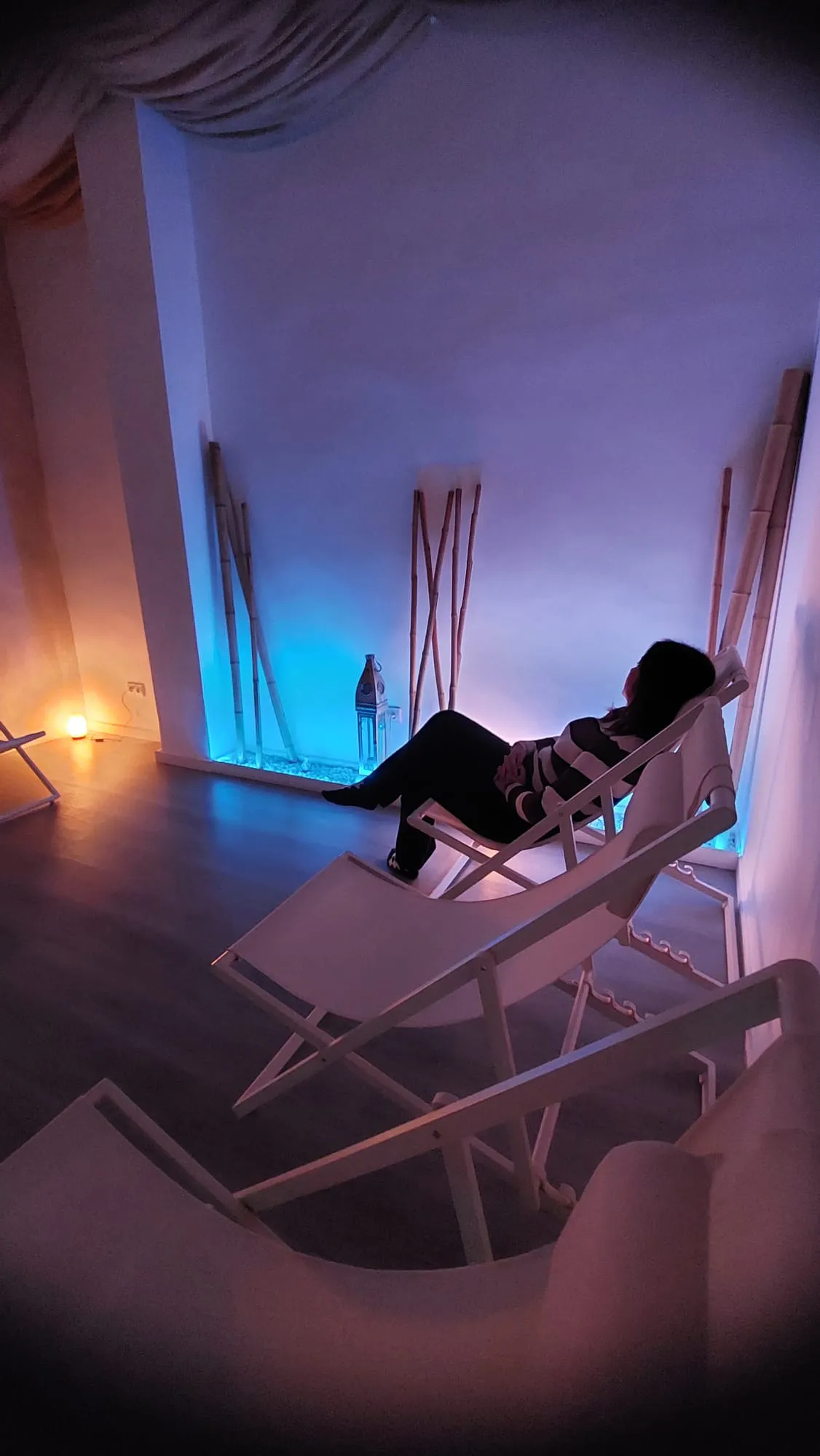 Loto Azul Wellness - Terapias alternativas, gravedad cero, haloterapia, danzaterapia y masajes ayurvédicos en Almería. — estudio de fitness-studio en Almería — 5