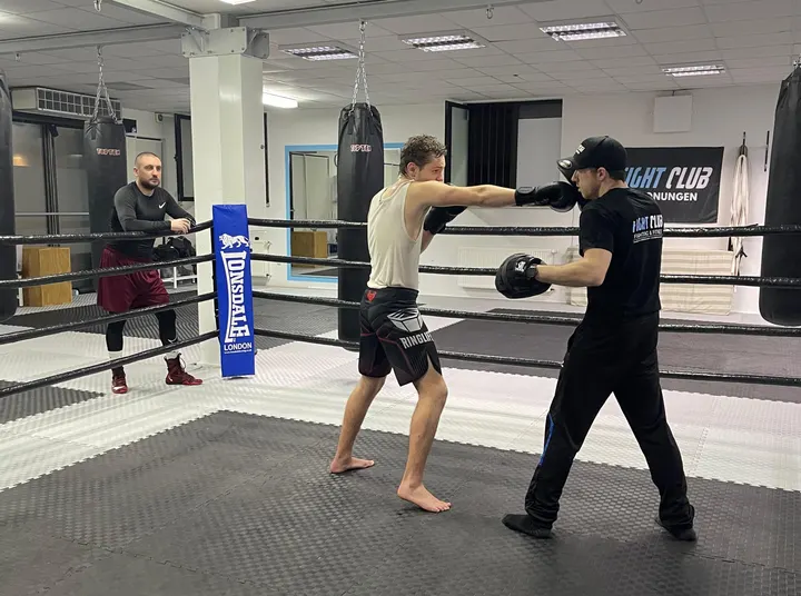 Fightclub "Fighting & Fitness" — Kickboxen in Schonungen